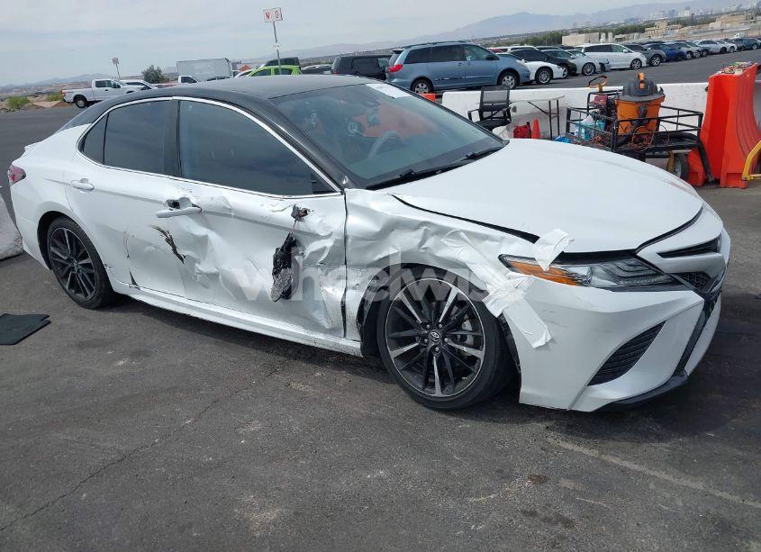 Photo 17 of 2019 Toyota Camry XSE (VIN 4T1B61HK0KU824932)