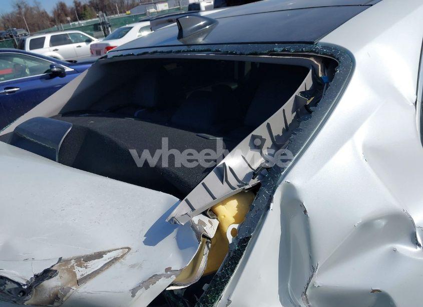 Photo 17 of 2019 Toyota Camry XSE (VIN 4T1B61HK0KU831590)