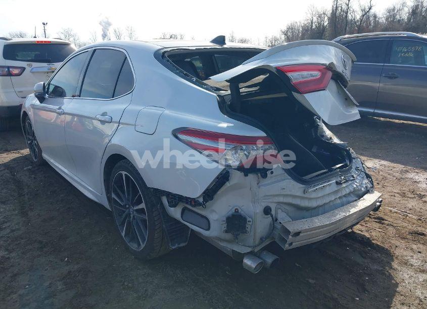 Photo 19 of 2019 Toyota Camry XSE (VIN 4T1B61HK0KU831590)
