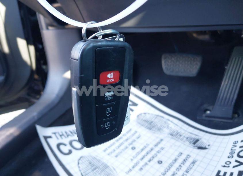 Photo 11 of 2018 Toyota Camry XSE (VIN 4T1B61HK1JU126277)