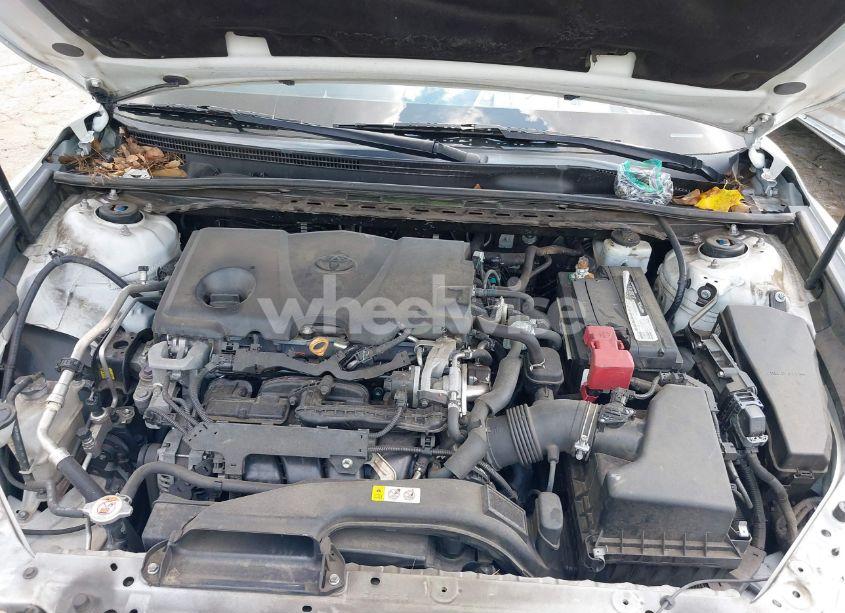 Photo 10 of 2018 Toyota Camry XSE (VIN 4T1B61HK1JU157321)