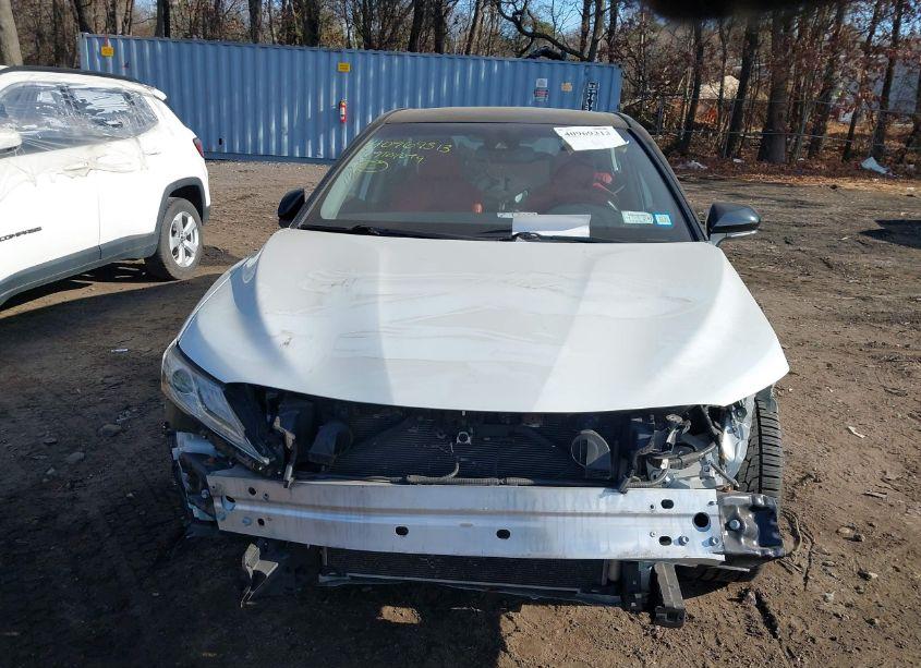 Photo 12 of 2019 Toyota Camry XSE (VIN 4T1B61HK1KU161516)