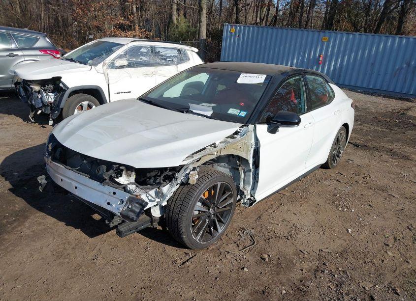 Photo 6 of 2019 Toyota Camry XSE (VIN 4T1B61HK1KU161516)