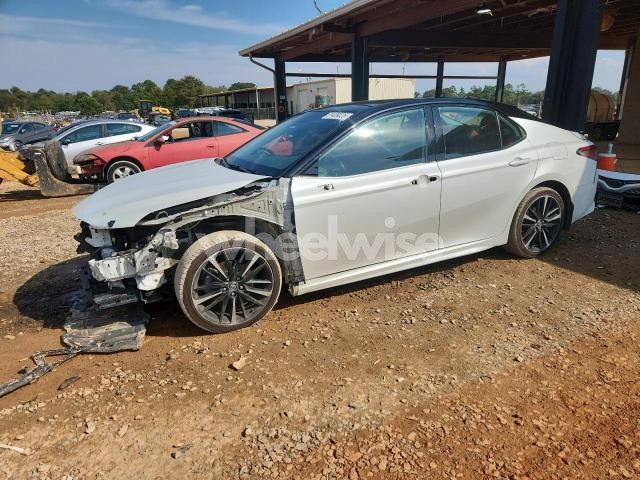 Photo 8 of 2019 TOYOTA CAMRY XSE (VIN 4T1B61HK1KU228647)