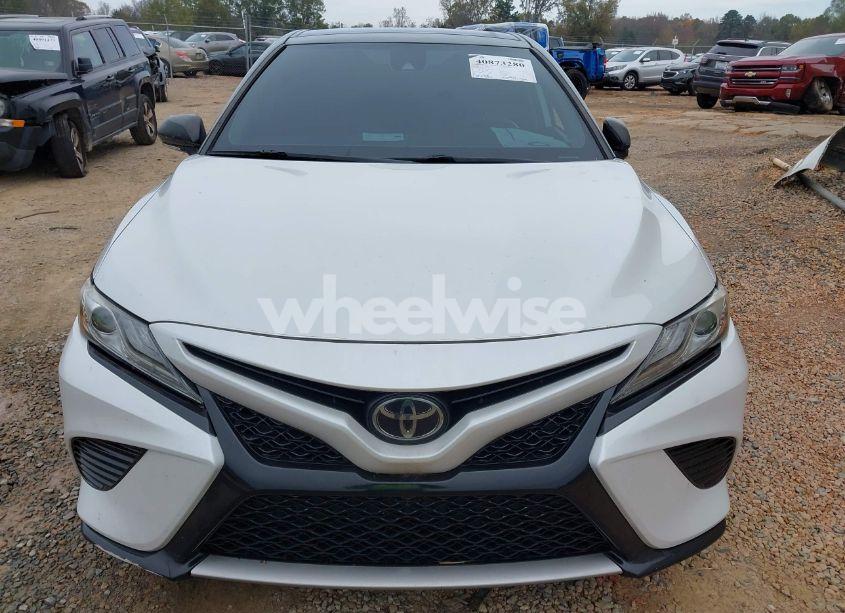 Photo 12 of 2019 Toyota Camry XSE (VIN 4T1B61HK1KU235808)