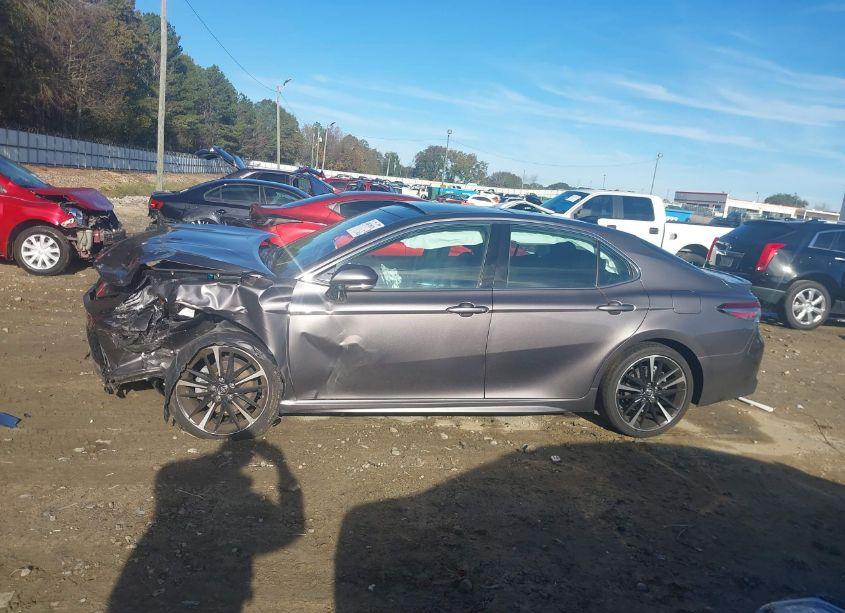 Photo 13 of 2019 Toyota Camry XSE (VIN 4T1B61HK1KU265441)