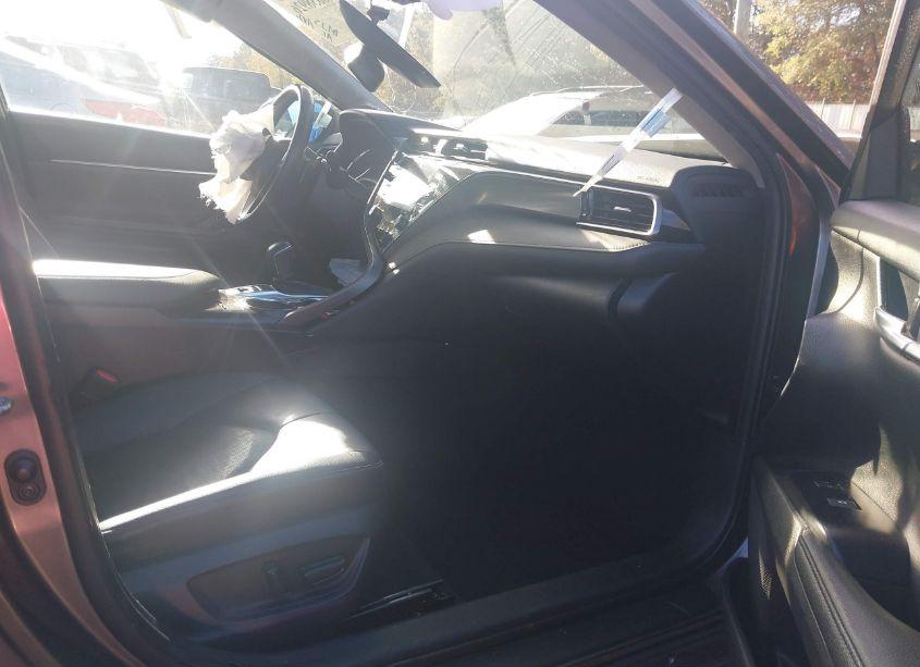 Photo 5 of 2019 Toyota Camry XSE (VIN 4T1B61HK1KU265441)