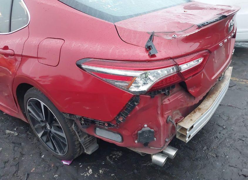 Photo 20 of 2019 Toyota Camry XSE (VIN 4T1B61HK1KU286905)