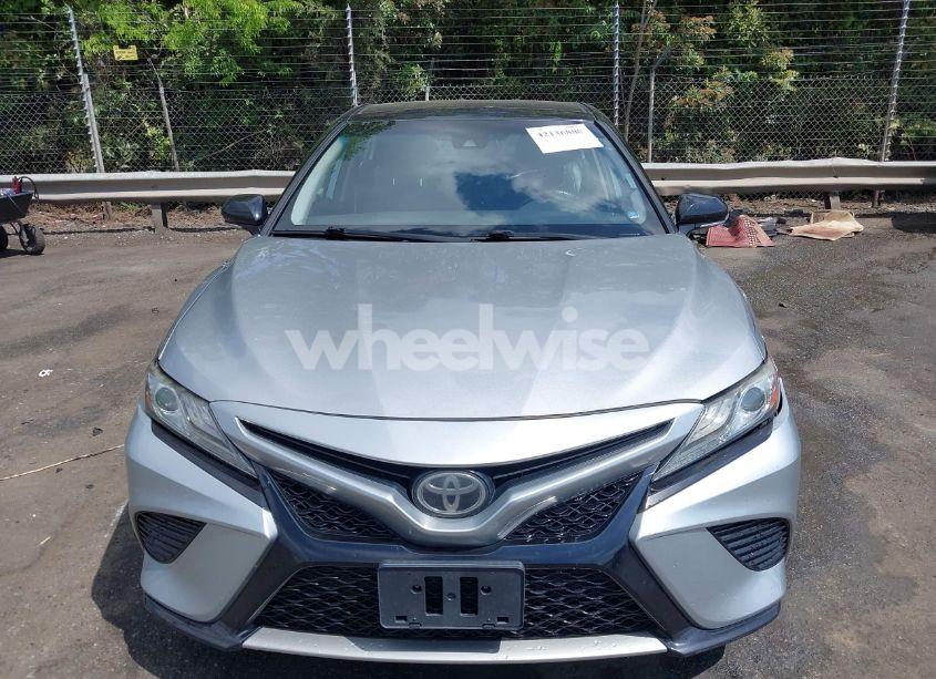 Photo 12 of 2019 Toyota Camry XSE (VIN 4T1B61HK1KU292185)