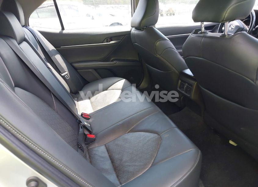 Photo 8 of 2019 Toyota Camry XSE (VIN 4T1B61HK1KU292185)