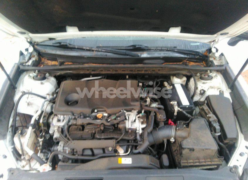 Photo 10 of 2019 Toyota Camry XSE (VIN 4T1B61HK1KU294163)