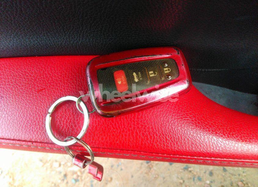 Photo 11 of 2019 Toyota Camry XSE (VIN 4T1B61HK1KU294163)