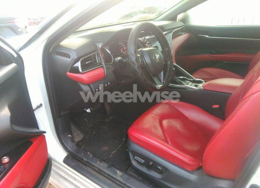 Photo 21 of 2019 Toyota Camry XSE (VIN 4T1B61HK1KU294163)