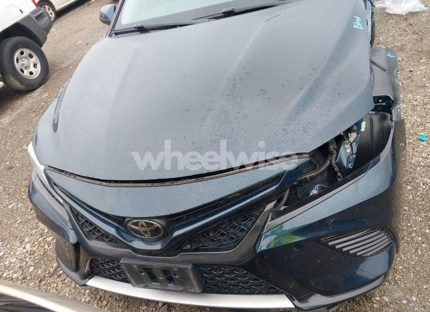 Photo 13 of 2019 Toyota Camry XSE (VIN 4T1B61HK1KU704038)