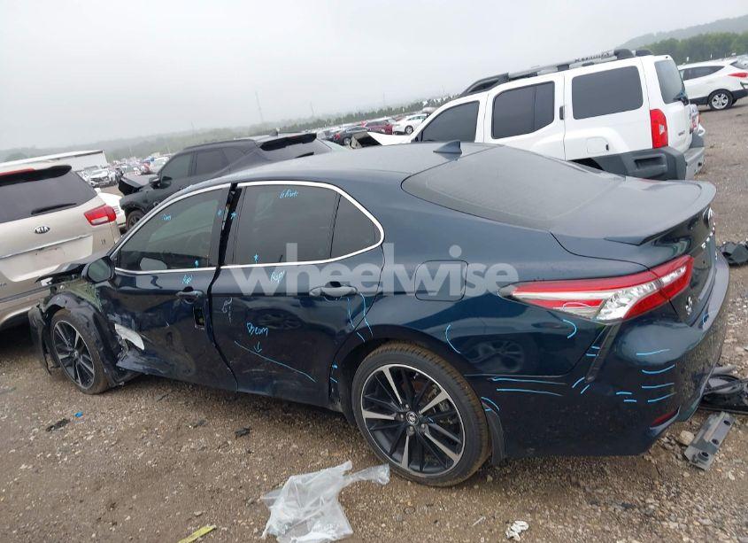 Photo 15 of 2019 Toyota Camry XSE (VIN 4T1B61HK1KU704038)
