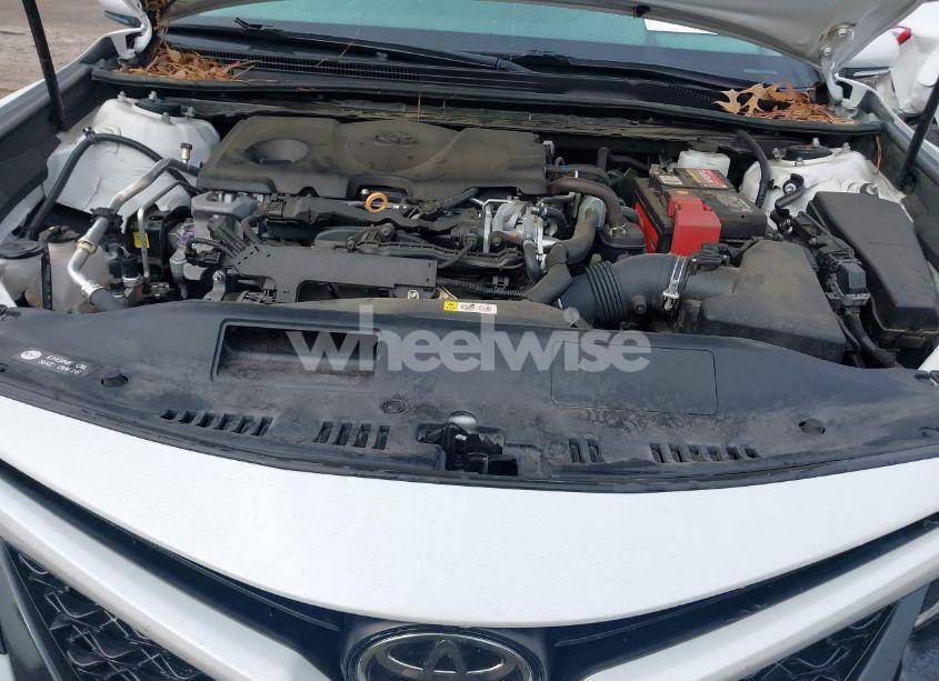 Photo 10 of 2019 Toyota Camry XSE (VIN 4T1B61HK1KU707876)