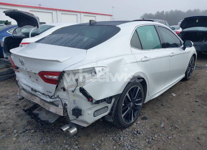 Photo 4 of 2019 Toyota Camry XSE (VIN 4T1B61HK1KU707876)