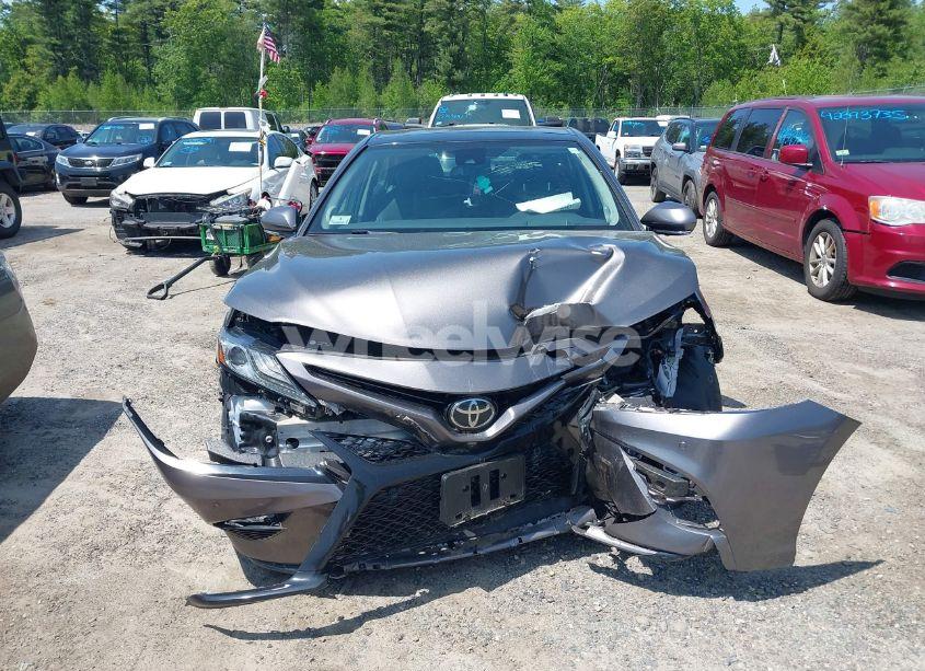 Photo 13 of 2019 Toyota Camry XSE (VIN 4T1B61HK1KU724015)