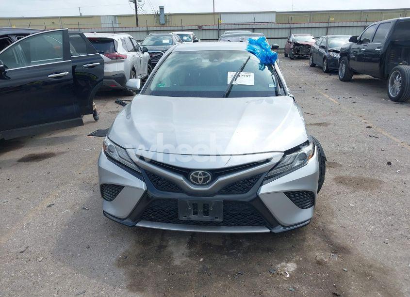 Photo 12 of 2019 Toyota Camry XSE (VIN 4T1B61HK1KU755698)