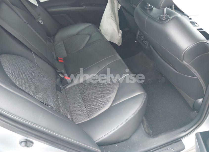 Photo 8 of 2019 Toyota Camry XSE (VIN 4T1B61HK1KU755698)