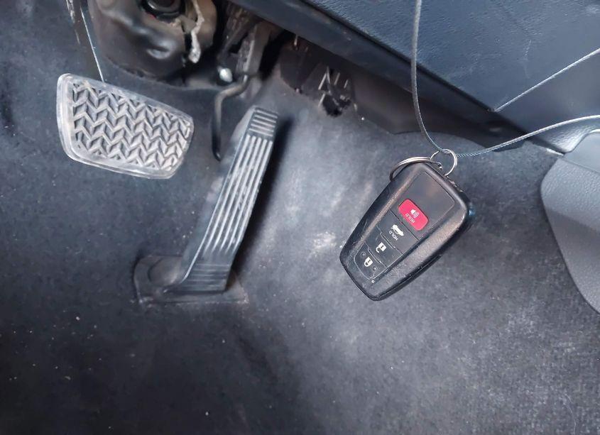 Photo 11 of 2019 Toyota Camry XSE (VIN 4T1B61HK1KU850360)