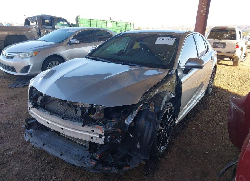 Photo 2 of 2019 Toyota Camry XSE (VIN 4T1B61HK1KU850360)