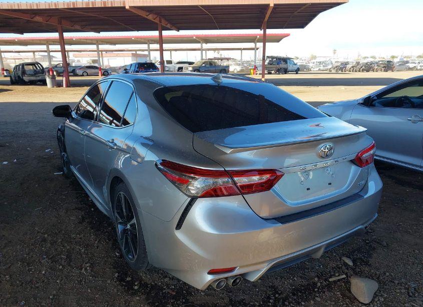 Photo 3 of 2019 Toyota Camry XSE (VIN 4T1B61HK1KU850360)
