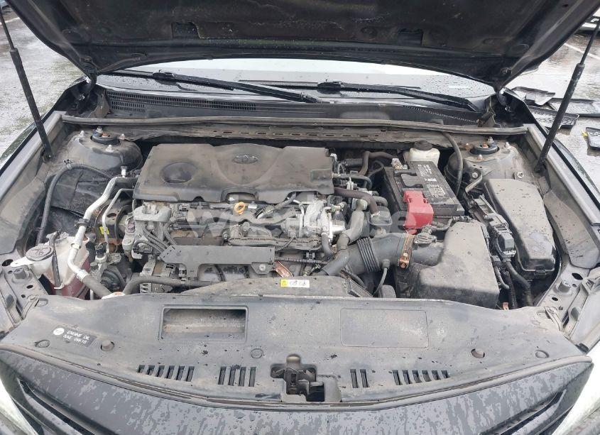 Photo 10 of 2018 Toyota Camry XSE (VIN 4T1B61HK2JU042257)