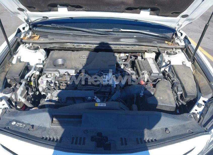 Photo 10 of 2018 Toyota Camry XSE (VIN 4T1B61HK2JU068826)