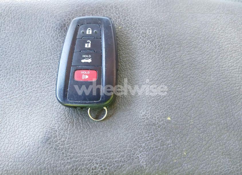 Photo 11 of 2018 Toyota Camry XSE (VIN 4T1B61HK2JU068826)