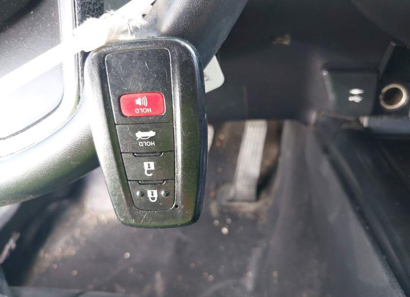 Photo 11 of 2018 Toyota Camry XSE (VIN 4T1B61HK2JU111464)