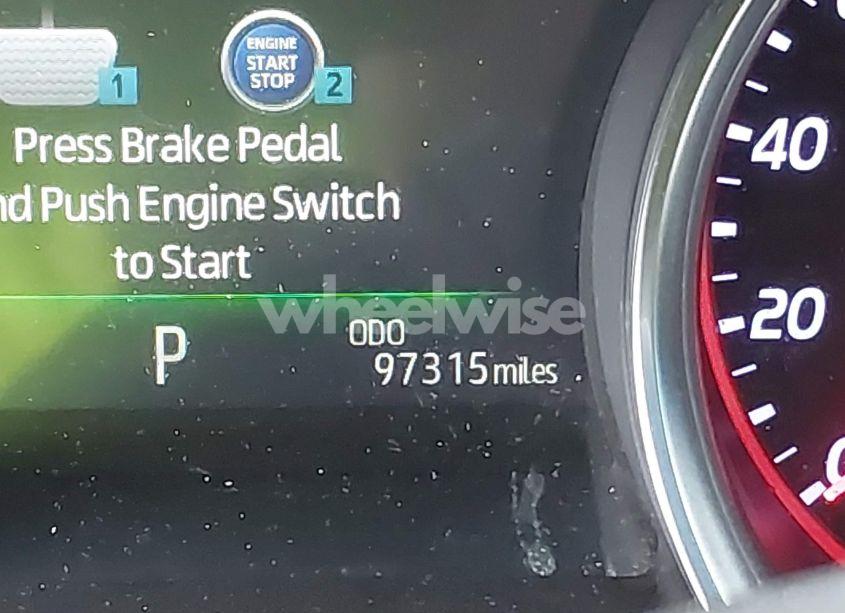 Photo 15 of 2018 Toyota Camry XSE (VIN 4T1B61HK2JU132993)