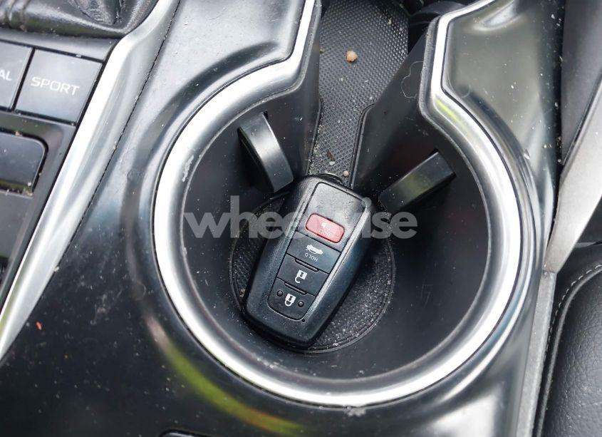 Photo 11 of 2018 Toyota Camry XSE (VIN 4T1B61HK2JU502551)