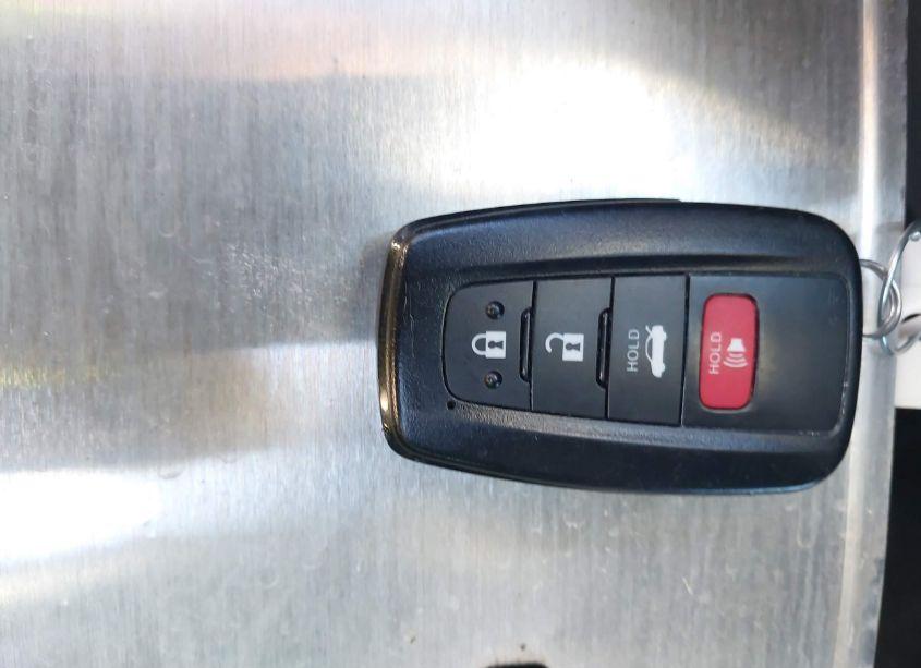 Photo 11 of 2018 Toyota Camry XSE (VIN 4T1B61HK2JU506177)