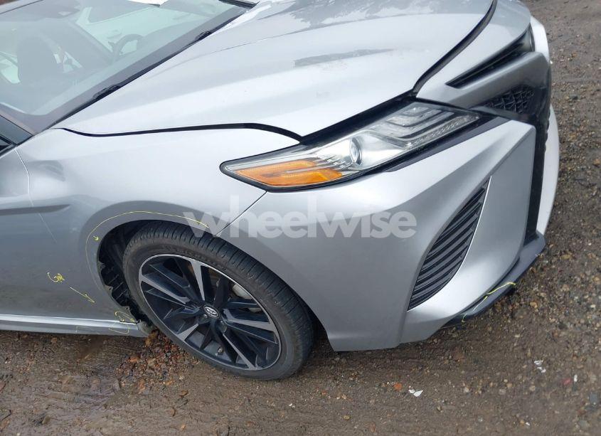 Photo 19 of 2019 Toyota Camry XSE (VIN 4T1B61HK2KU262368)