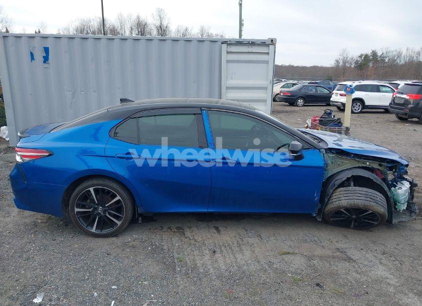 Photo 14 of 2019 Toyota Camry XSE (VIN 4T1B61HK2KU292342)