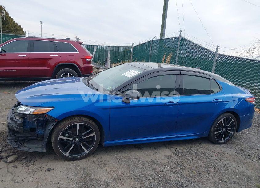 Photo 15 of 2019 Toyota Camry XSE (VIN 4T1B61HK2KU292342)