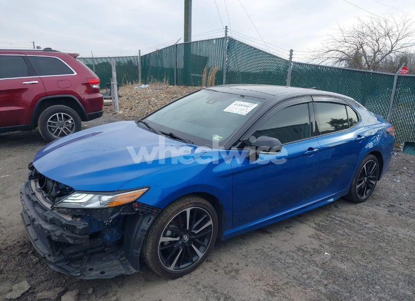 Photo 2 of 2019 Toyota Camry XSE (VIN 4T1B61HK2KU292342)