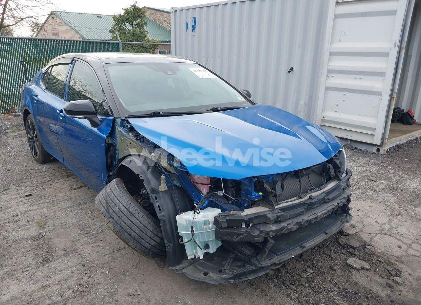 Photo 6 of 2019 Toyota Camry XSE (VIN 4T1B61HK2KU292342)