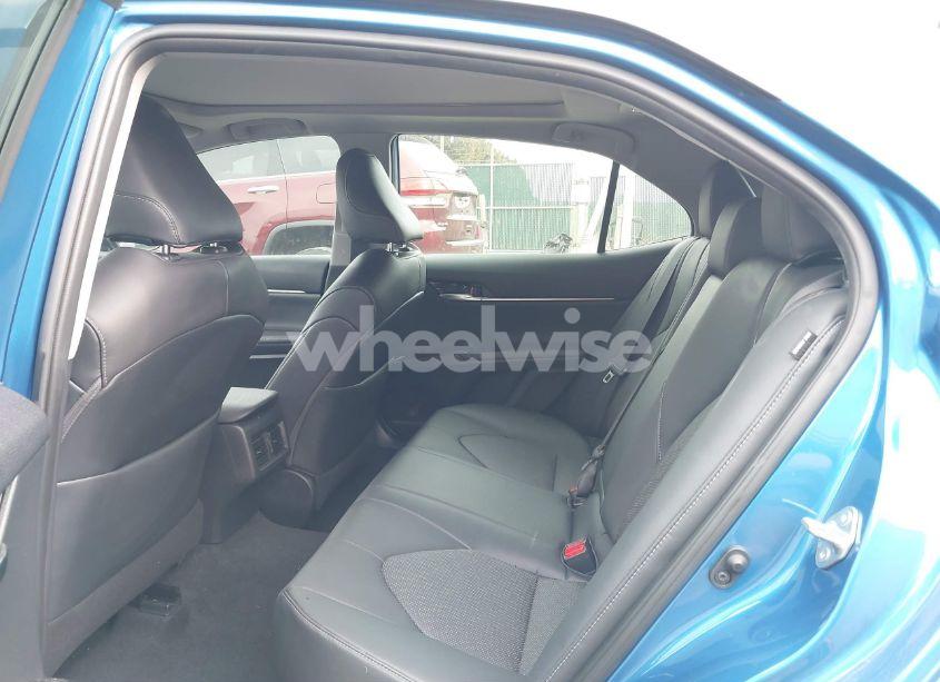 Photo 8 of 2019 Toyota Camry XSE (VIN 4T1B61HK2KU292342)