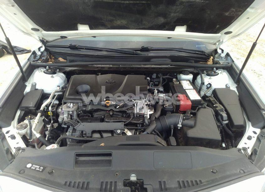 Photo 10 of 2019 Toyota Camry XSE (VIN 4T1B61HK3KU221232)