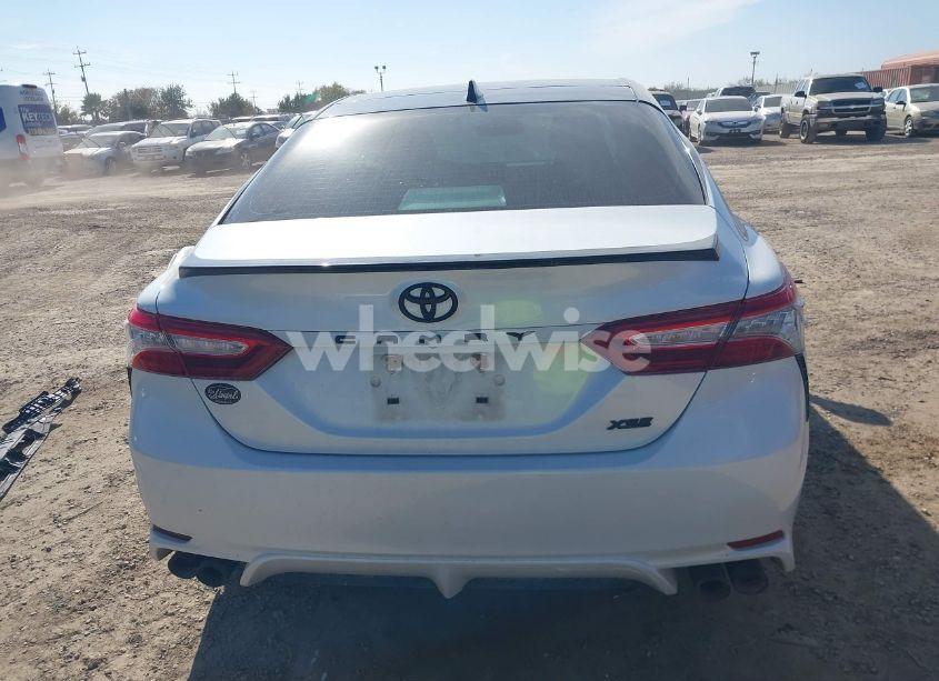 Photo 17 of 2019 Toyota Camry XSE (VIN 4T1B61HK3KU271743)