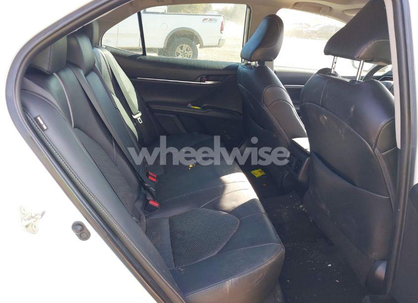 Photo 8 of 2019 Toyota Camry XSE (VIN 4T1B61HK3KU271743)