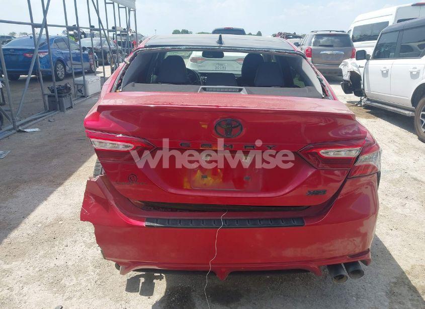 Photo 16 of 2019 Toyota Camry XSE (VIN 4T1B61HK3KU300335)