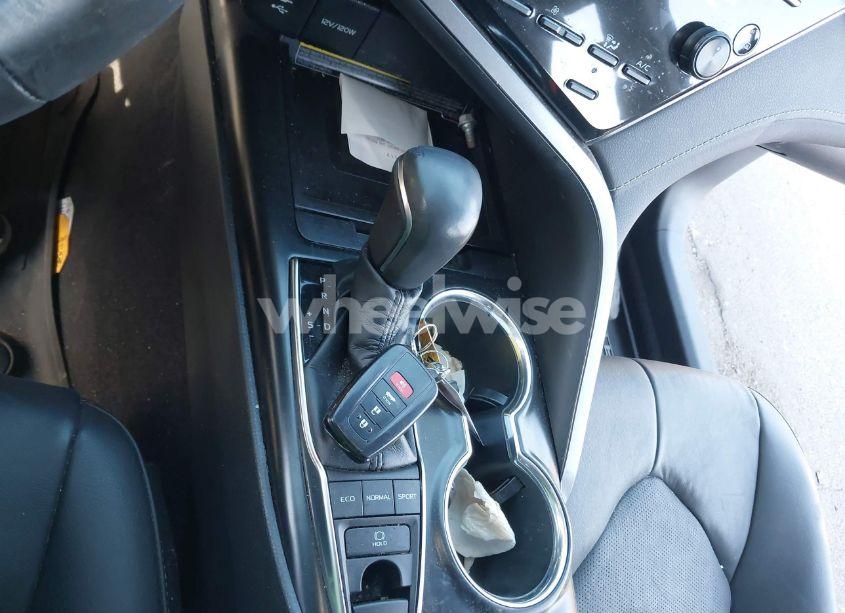 Photo 11 of 2019 Toyota Camry XSE (VIN 4T1B61HK3KU820079)