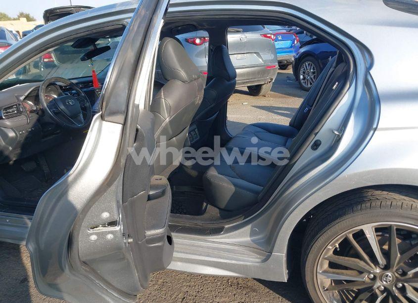 Photo 8 of 2019 Toyota Camry XSE (VIN 4T1B61HK3KU820079)