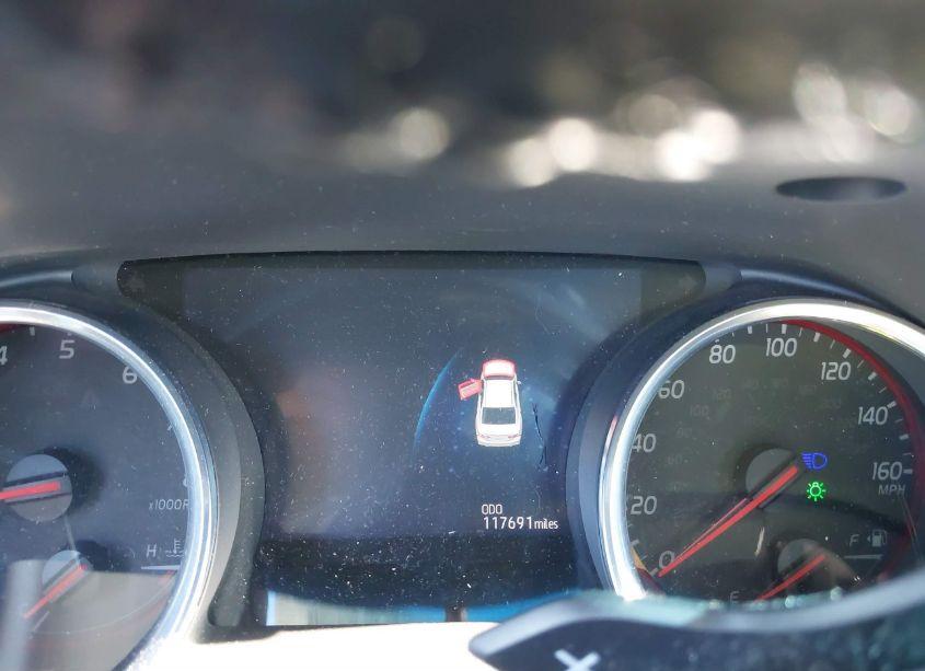 Photo 7 of 2018 Toyota Camry XSE (VIN 4T1B61HK4JU104645)