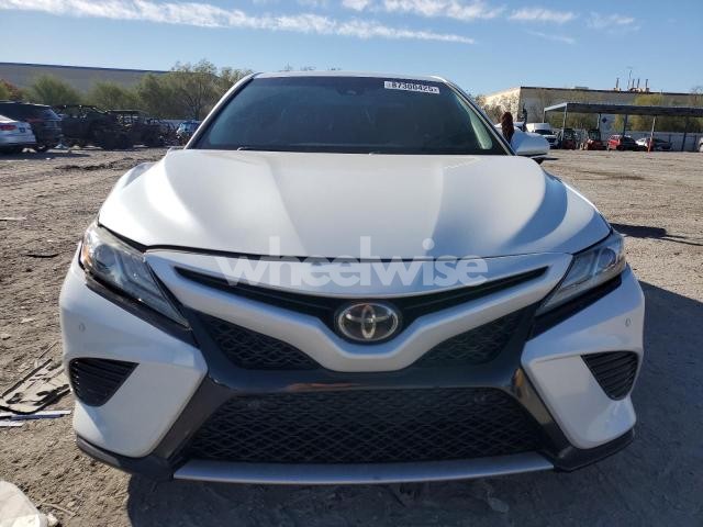 Photo 11 of 2018 TOYOTA CAMRY XSE (VIN 4T1B61HK4JU655514)