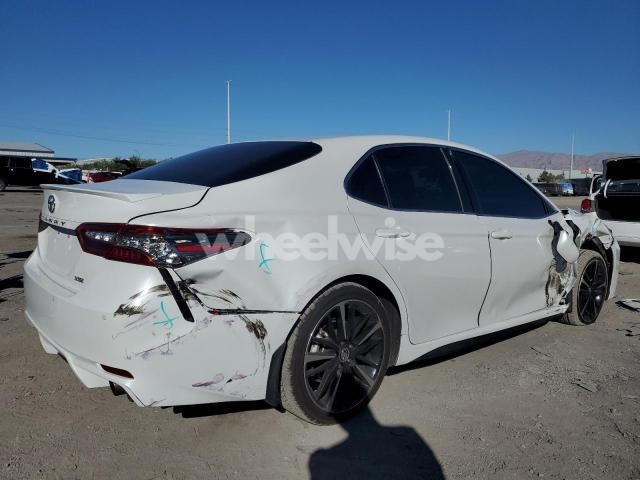 Photo 5 of 2018 TOYOTA CAMRY XSE (VIN 4T1B61HK4JU655514)