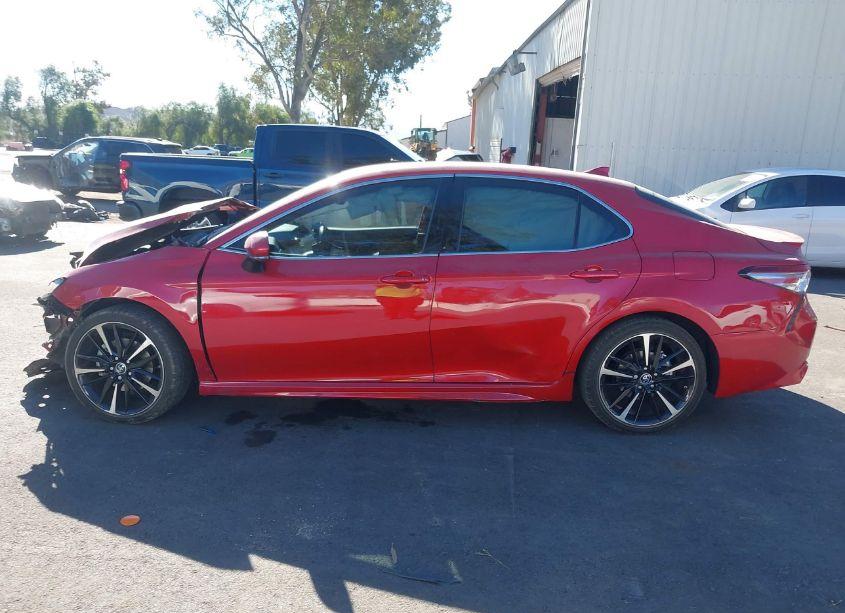 Photo 14 of 2019 Toyota Camry XSE (VIN 4T1B61HK4KU171568)